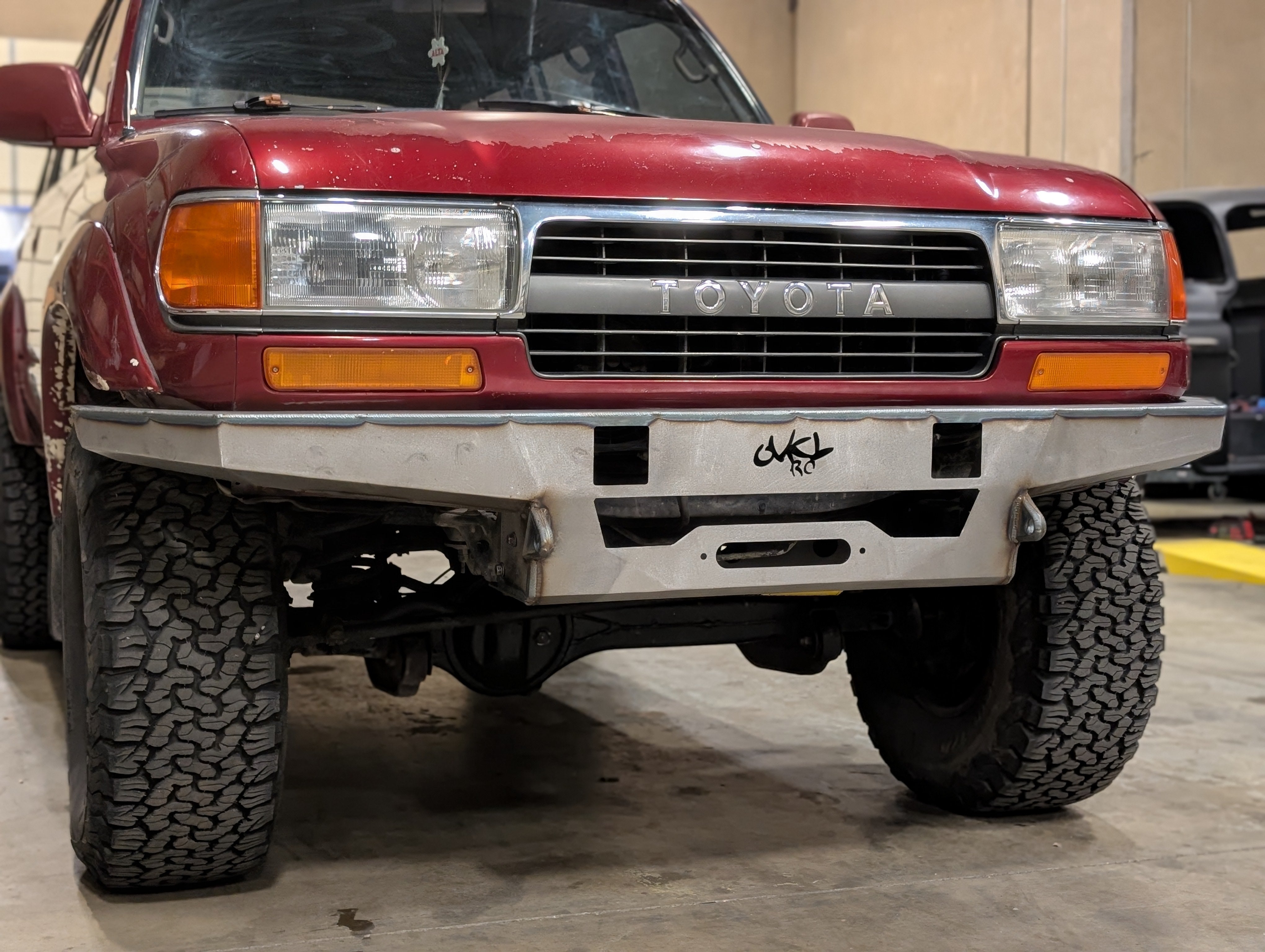 Toyota Land Cruiser 80 Series and Lexus LX 450 front winch bumper