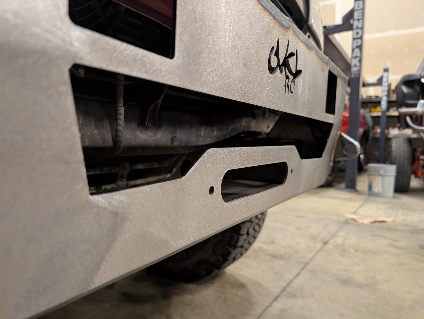 Toyota Land Cruiser 80 Series and Lexus LX 450 front winch bumper